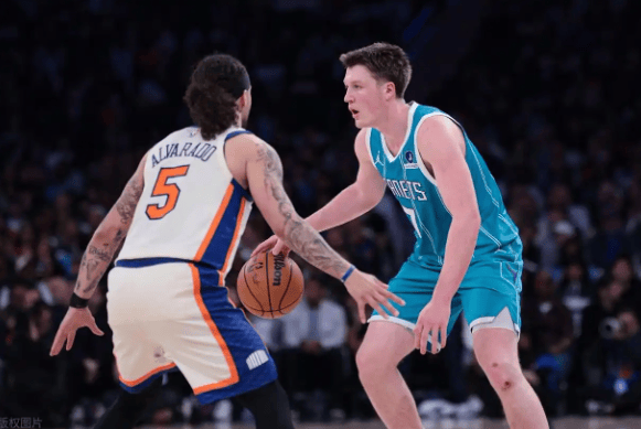 九游体育下载-128-118！掘金胜马刺定西部格局，收官日多队悲喜交织